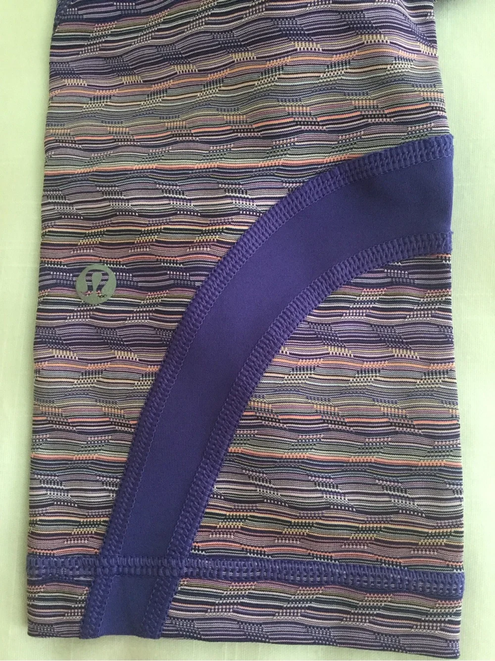 Archival Lululemon Run Inspire Crop II Luxtreme Purple Pink Space Dye Size 4
